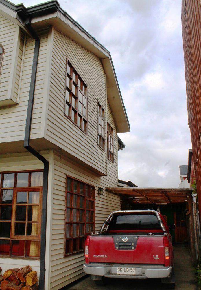Hostal Torre De Babel Castro Exterior photo